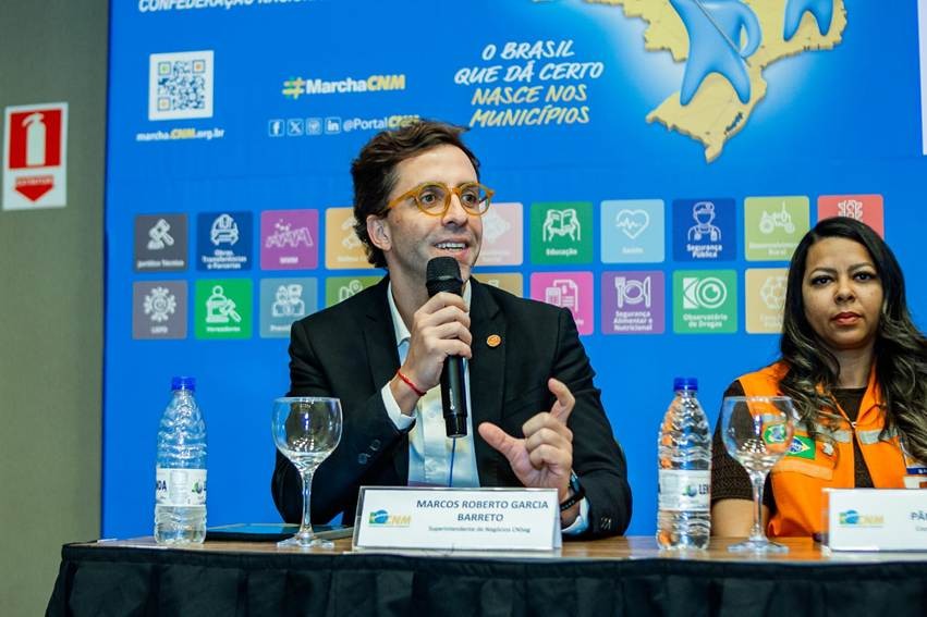 ferramenta-da-cnseg-que-amplia-capacidade-de-prevencao-a-desastres-climaticos-nos-municipios-e-apresentada-em-brasilia