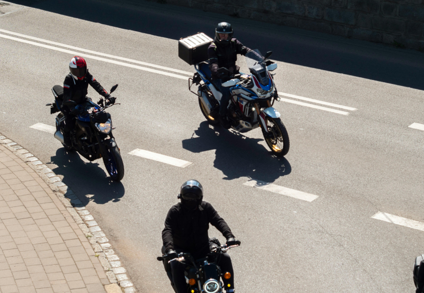 comportamento-de-risco-o-impacto-das-manobras-perigosas-de-motociclistas-no-mercado-de-seguros