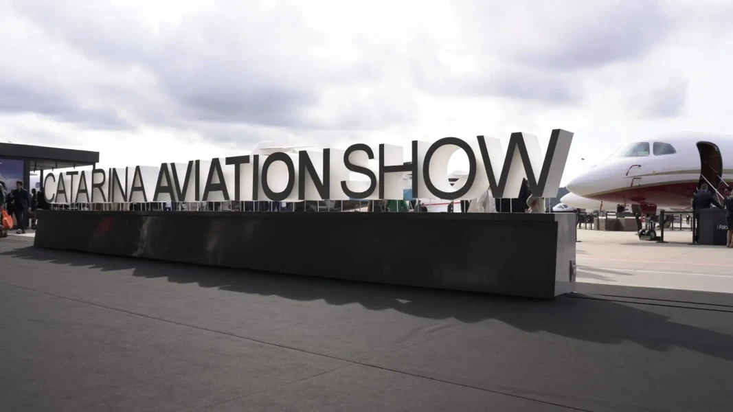 alper-seguros-participa-do-catarina-aviation-show-2026-e-debate-desafios-da-aviacao-executiva
